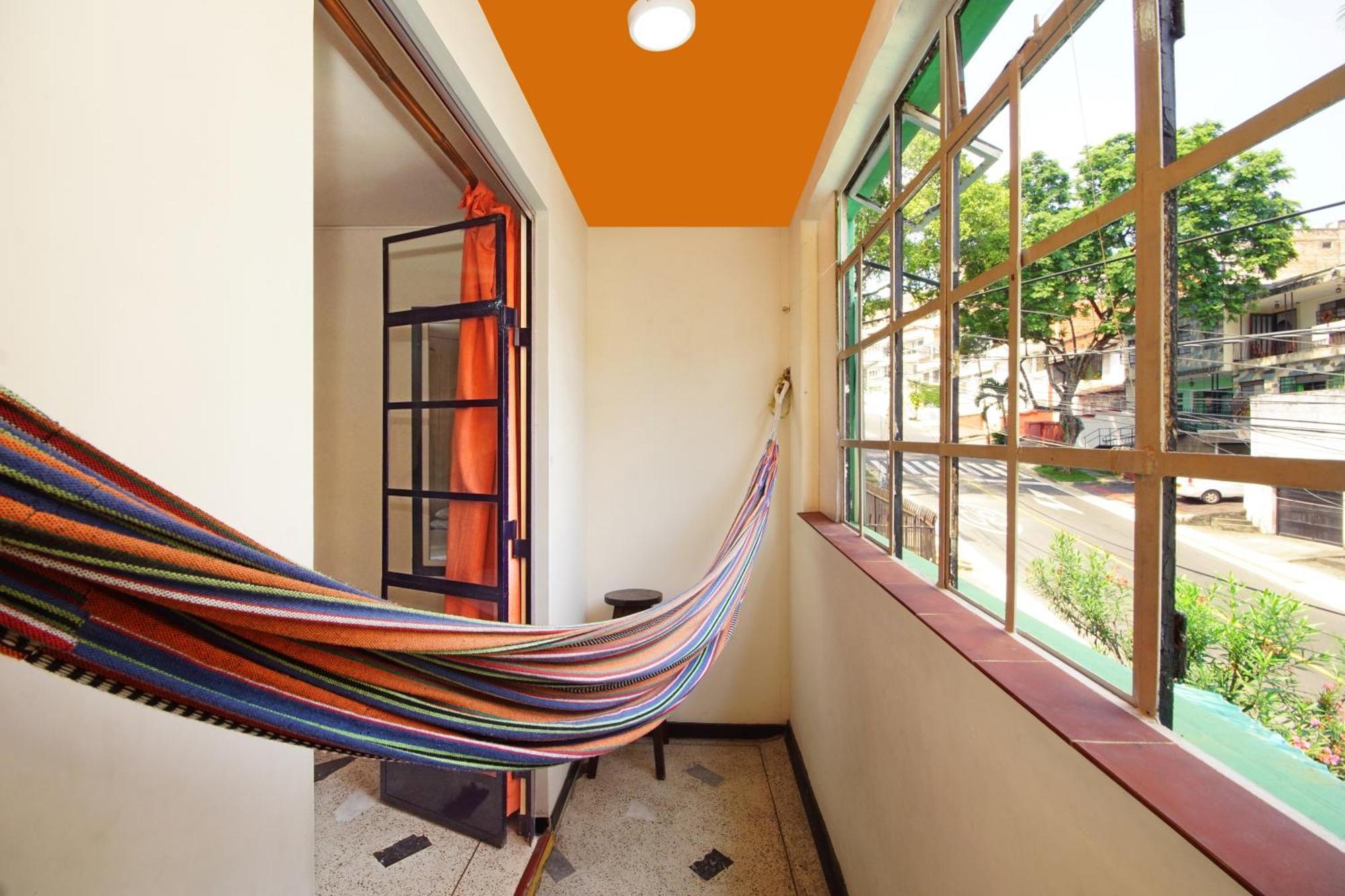 Ding-Dong Hostel Cali Exteriör bild