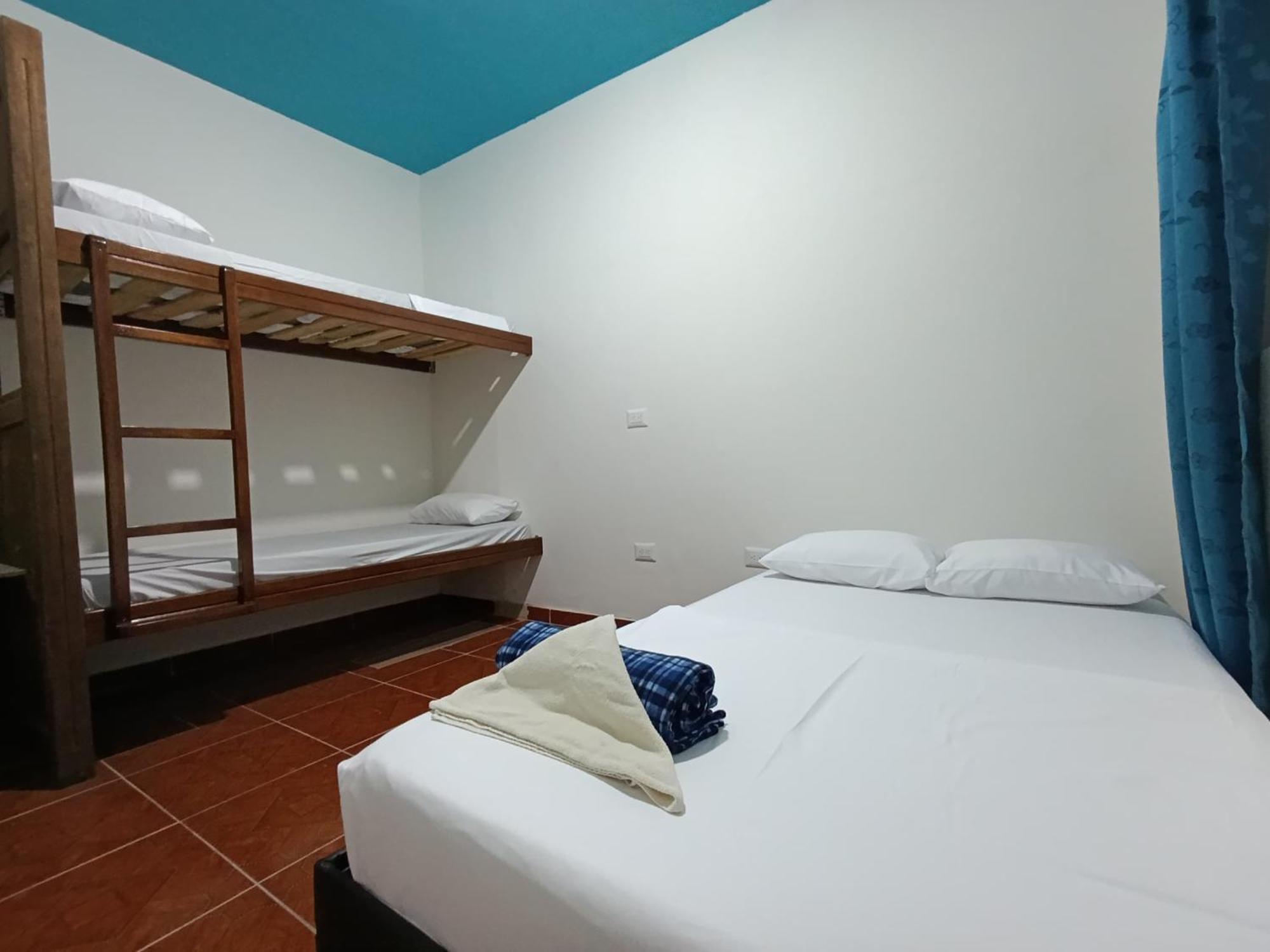 Ding-Dong Hostel Cali Exteriör bild